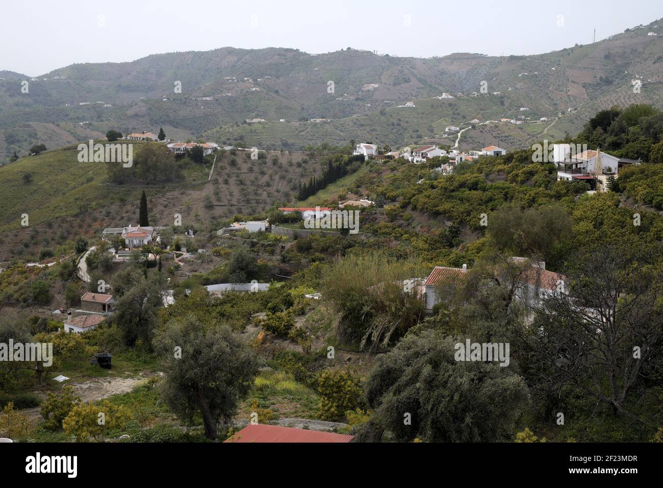 Fermes et fermes près de Competa, Andalousie, Espagne. Banque D'Images