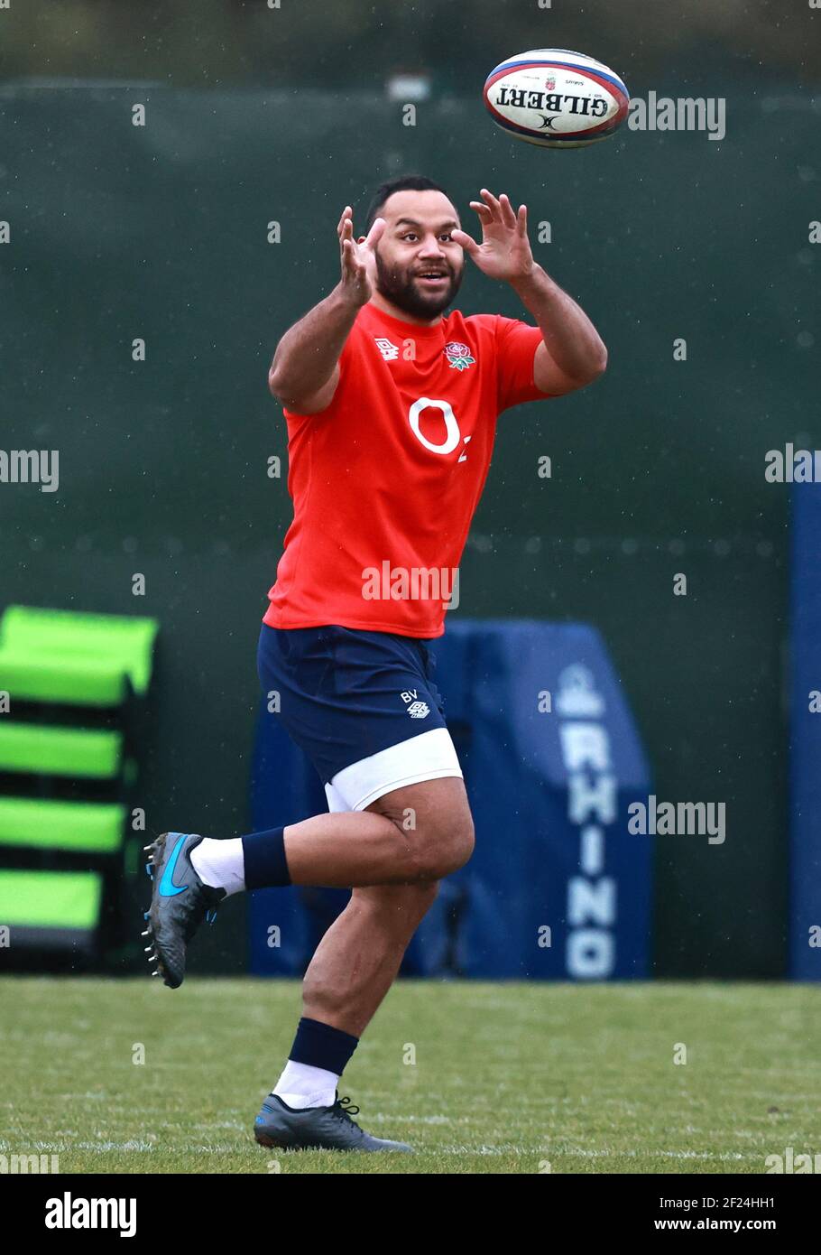 Billy Vunipola, en Angleterre, lors d'une séance d'entraînement à l'hôtel Lensbury, Teddington. Date de la photo: Mercredi 10 mars 2021. Banque D'Images