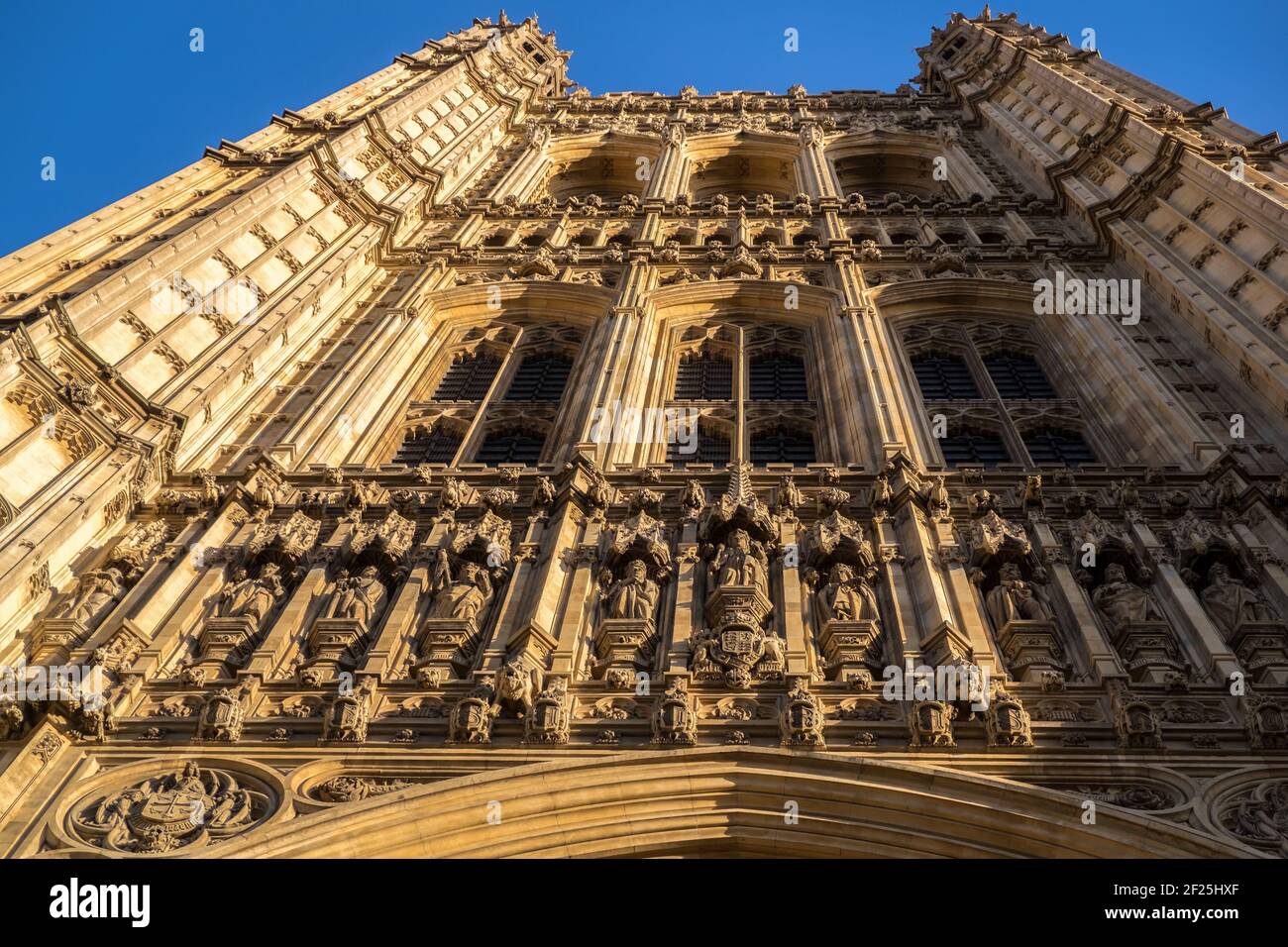 Vue sur les Maisons du Parlement Banque D'Images