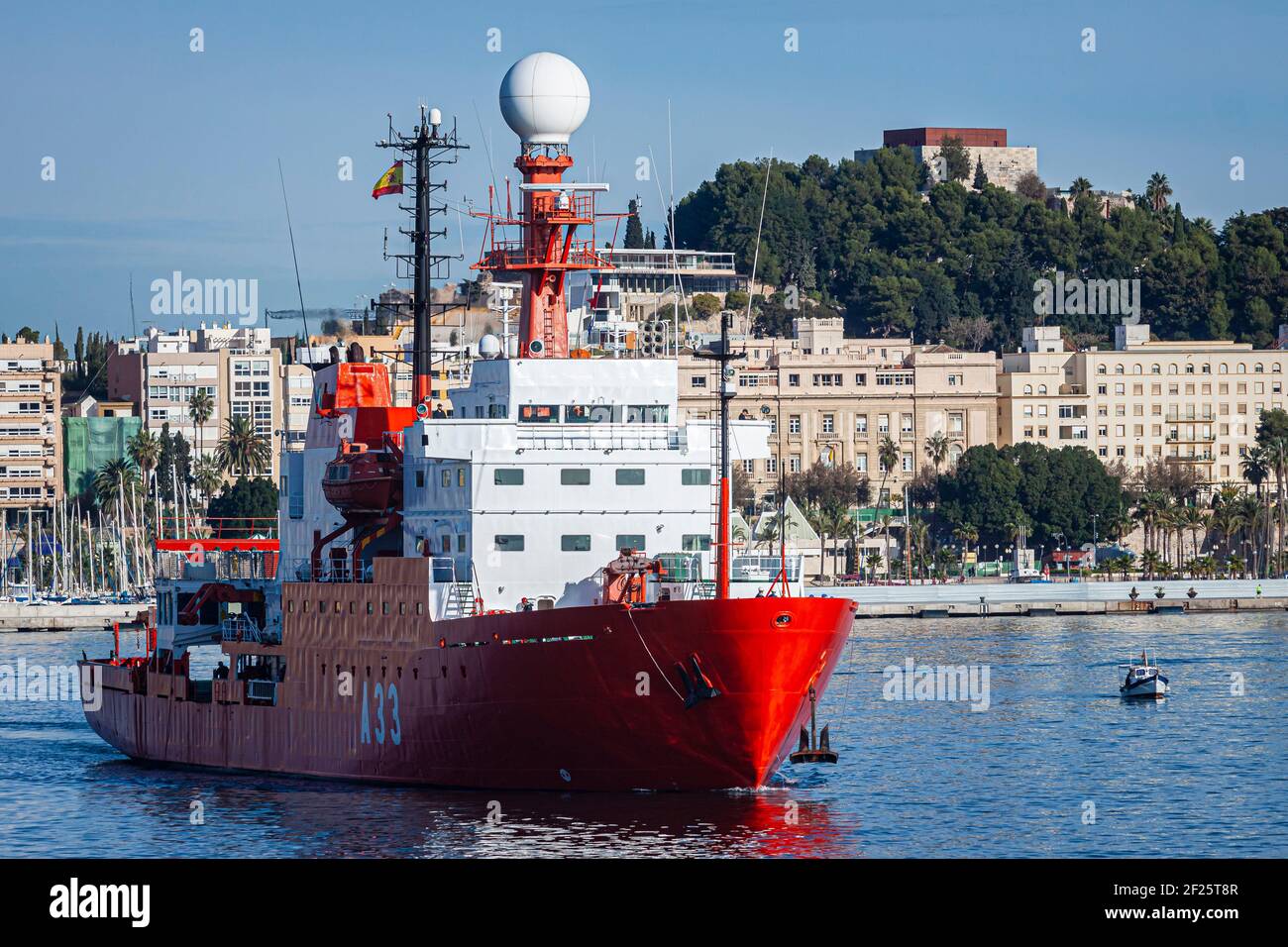 Navire océanographique de la Marine espagnole partant du port de Cartagena. ABEL F. ROS/ALAMY Banque D'Images