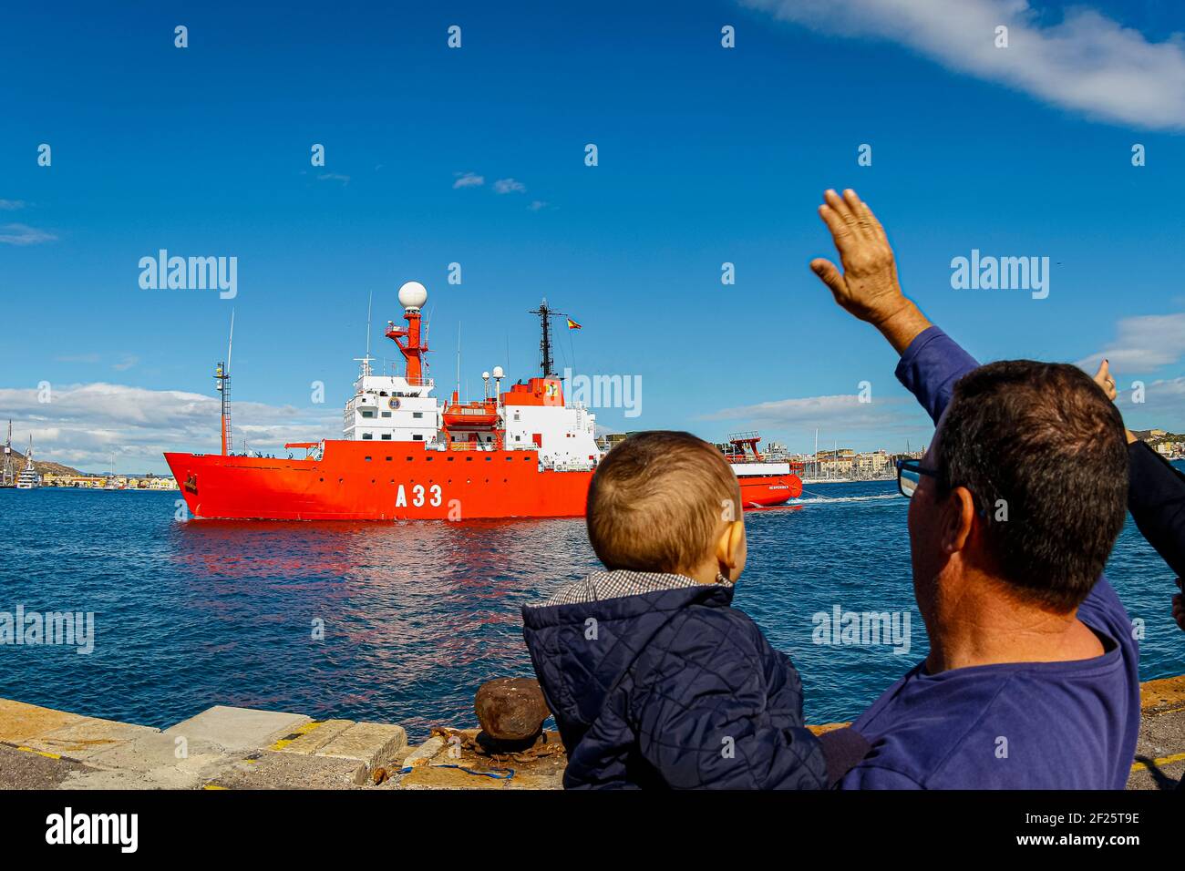 Navire océanographique de la Marine espagnole partant pour l'Antarctique. ABEL F. ROS/ALAMY Banque D'Images
