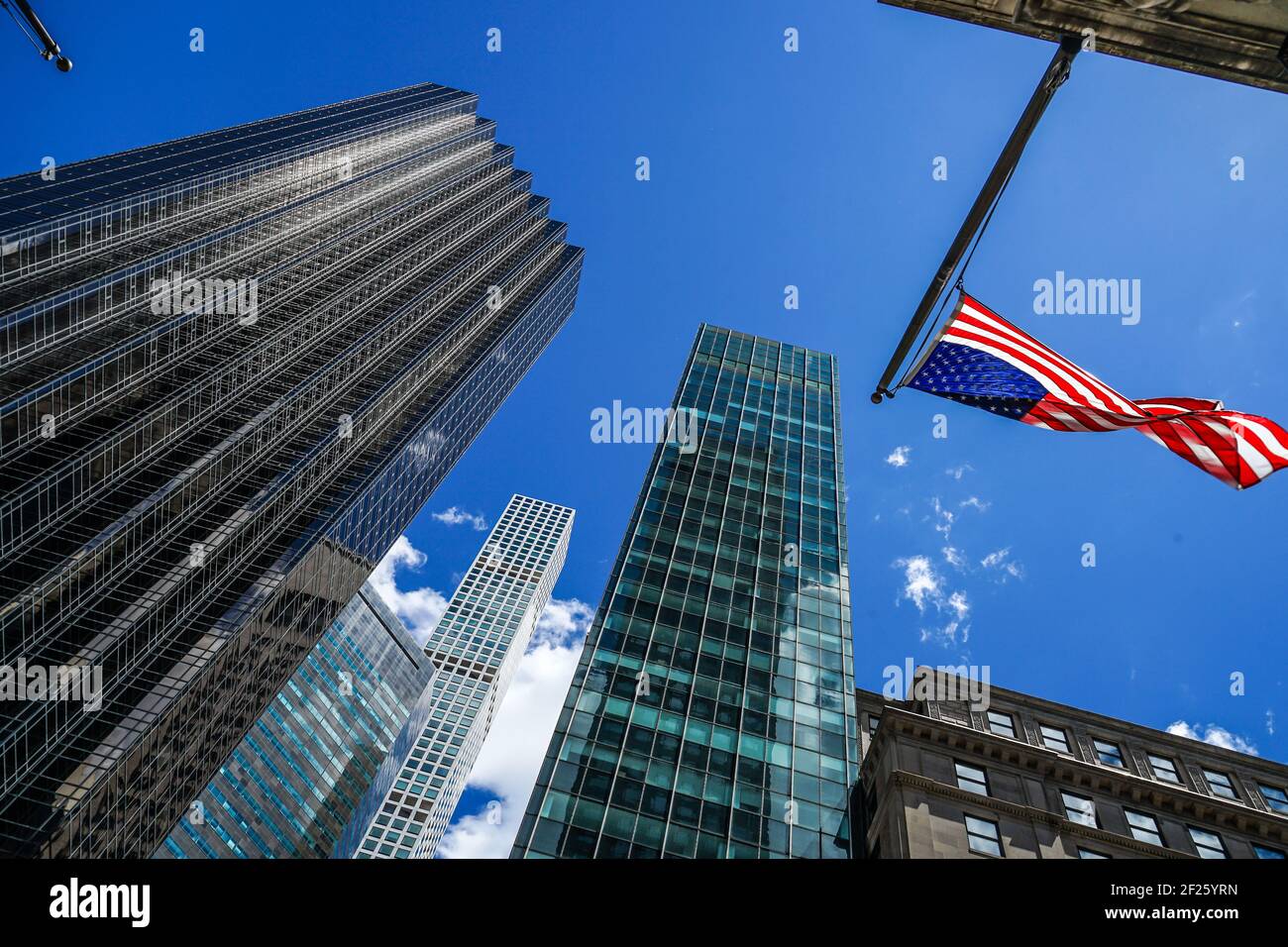 Trump Tower et Stars and Stripes Banque D'Images