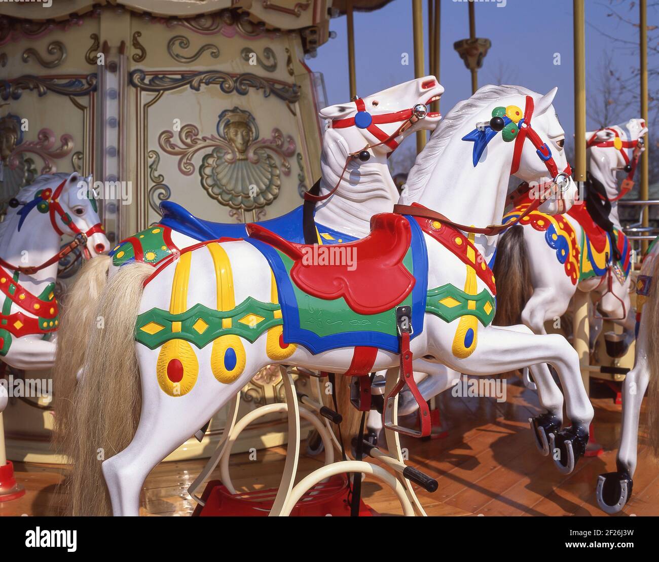 Gallopers Carousel au parc à thème Alton Towers, Alton, Staffordshire, Angleterre, Royaume-Uni Banque D'Images