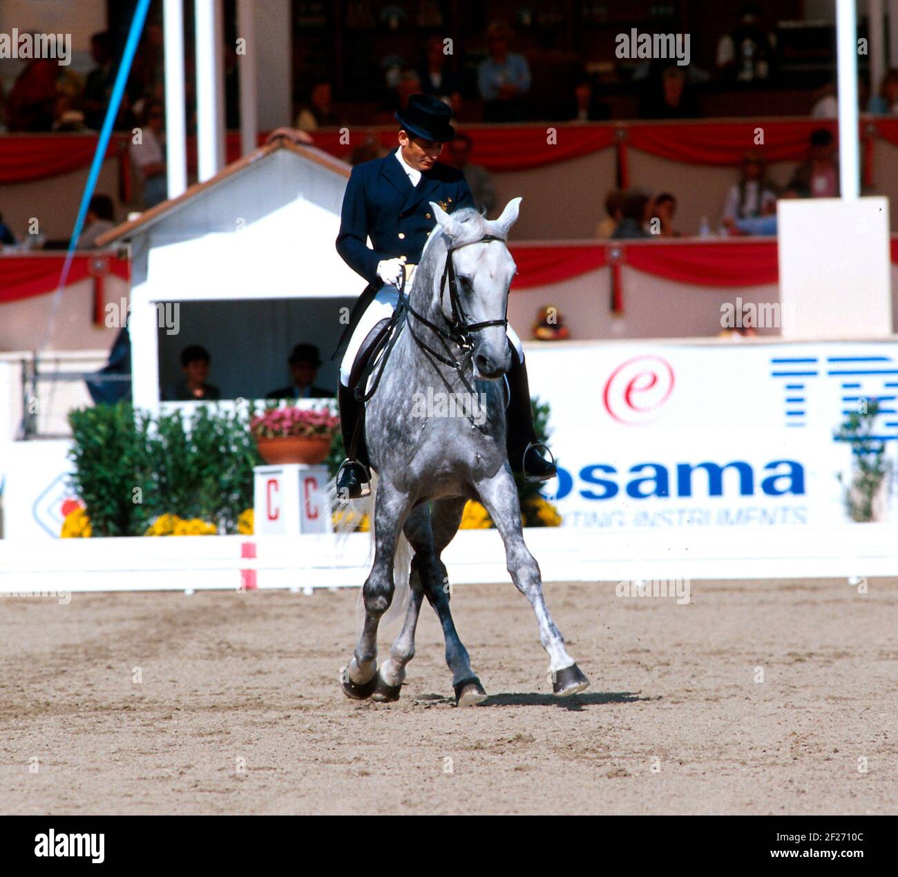 World Equestrian Games, Rome octobre 1998, Rafael Soto (ESP) à cheval Invasor Banque D'Images