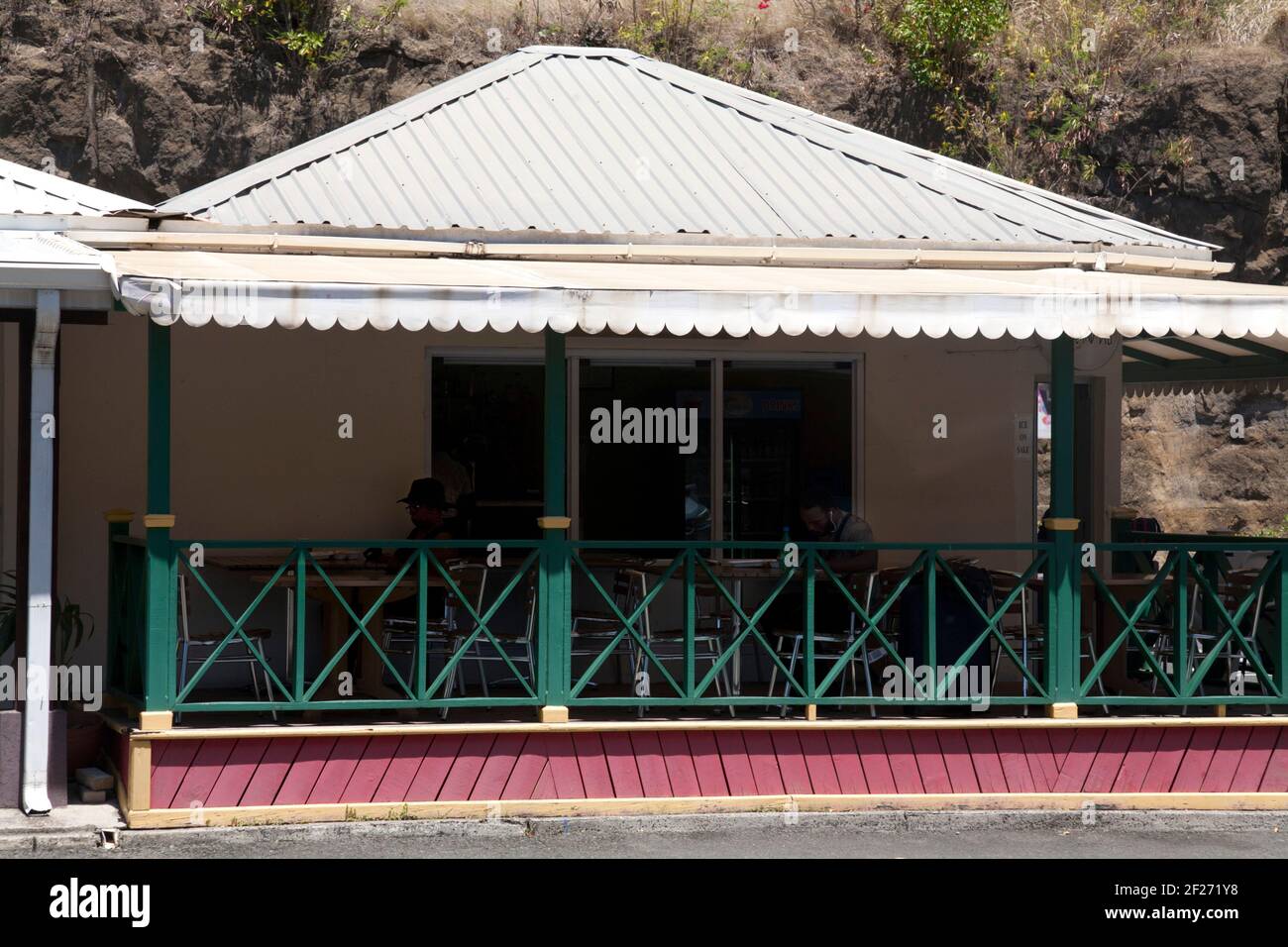 restaurant à l'extérieur de l'aéroport international maurice bishop st george grenade îles antilles Banque D'Images
