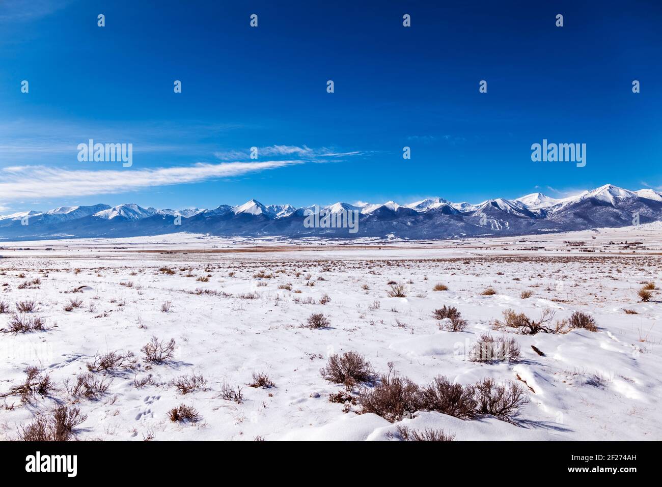 Vue d'hiver enneigée de la chaîne de montagnes Sangre de Cristo à proximité de Westcliffe; Colorado; USA Banque D'Images