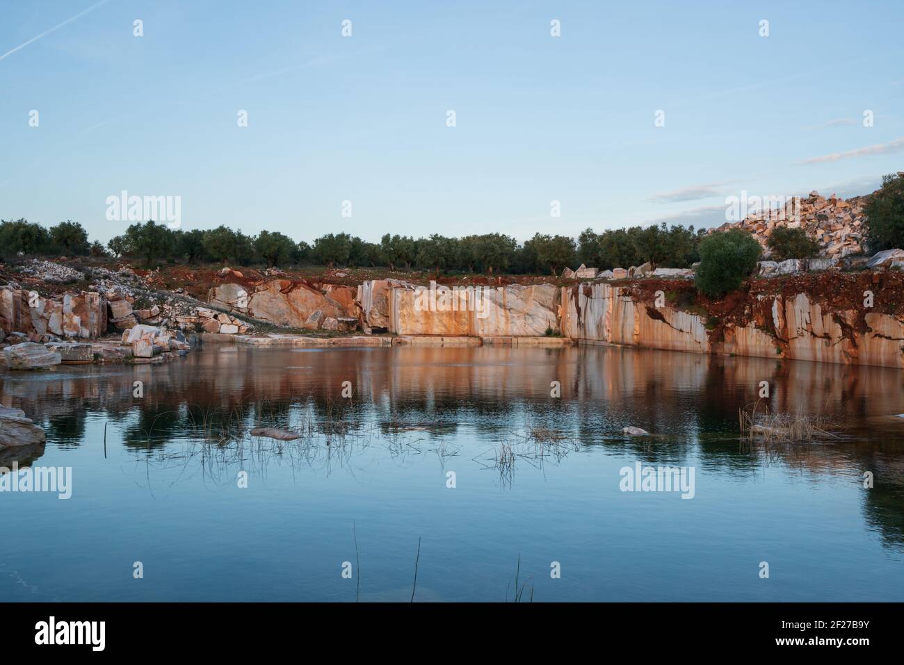 Marble mine des roches rouges à Estremoz Borba et Vila Vicosa, Alentejo, Portugal Banque D'Images