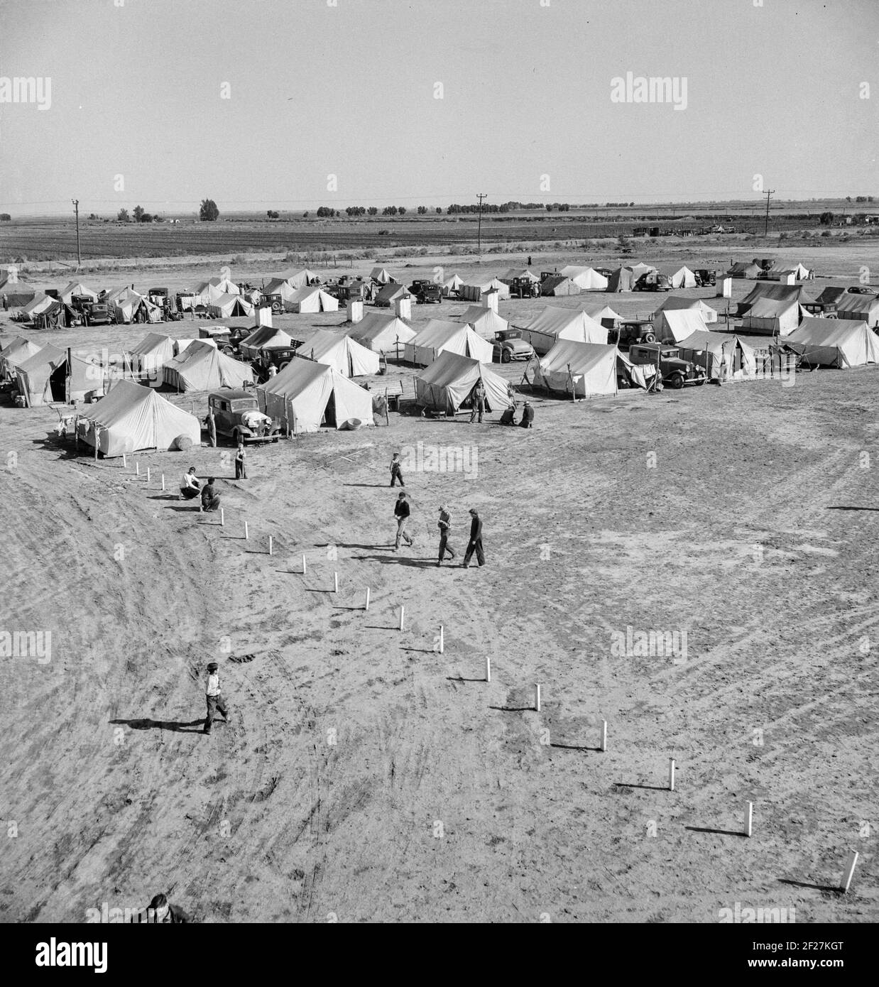 Administration de la sécurité agricole (FSA) camp de travail migratoire. Calipatria, Imperial Valley, Californie . Février 1936. Photo de Dorothea Lange Banque D'Images