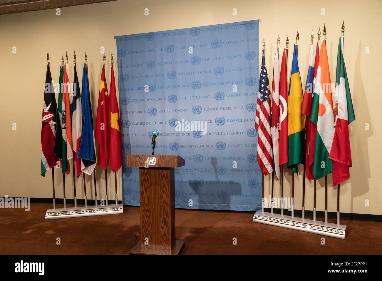 New York, États-Unis. 10 mars 2021. Vue de la participation de la presse au Conseil de la sécurité devant le SG Antonio Guterres a pris la parole devant les médias au Siège de l'ONU à New York le 10 mars 2021. Au cours de ses remarques, il a reconnu que le Conseil de sécurité et l'ONU n'ont pas aidé à résoudre ce conflit. (Photo de Lev Radin/Sipa USA) crédit: SIPA USA/Alay Live News Banque D'Images