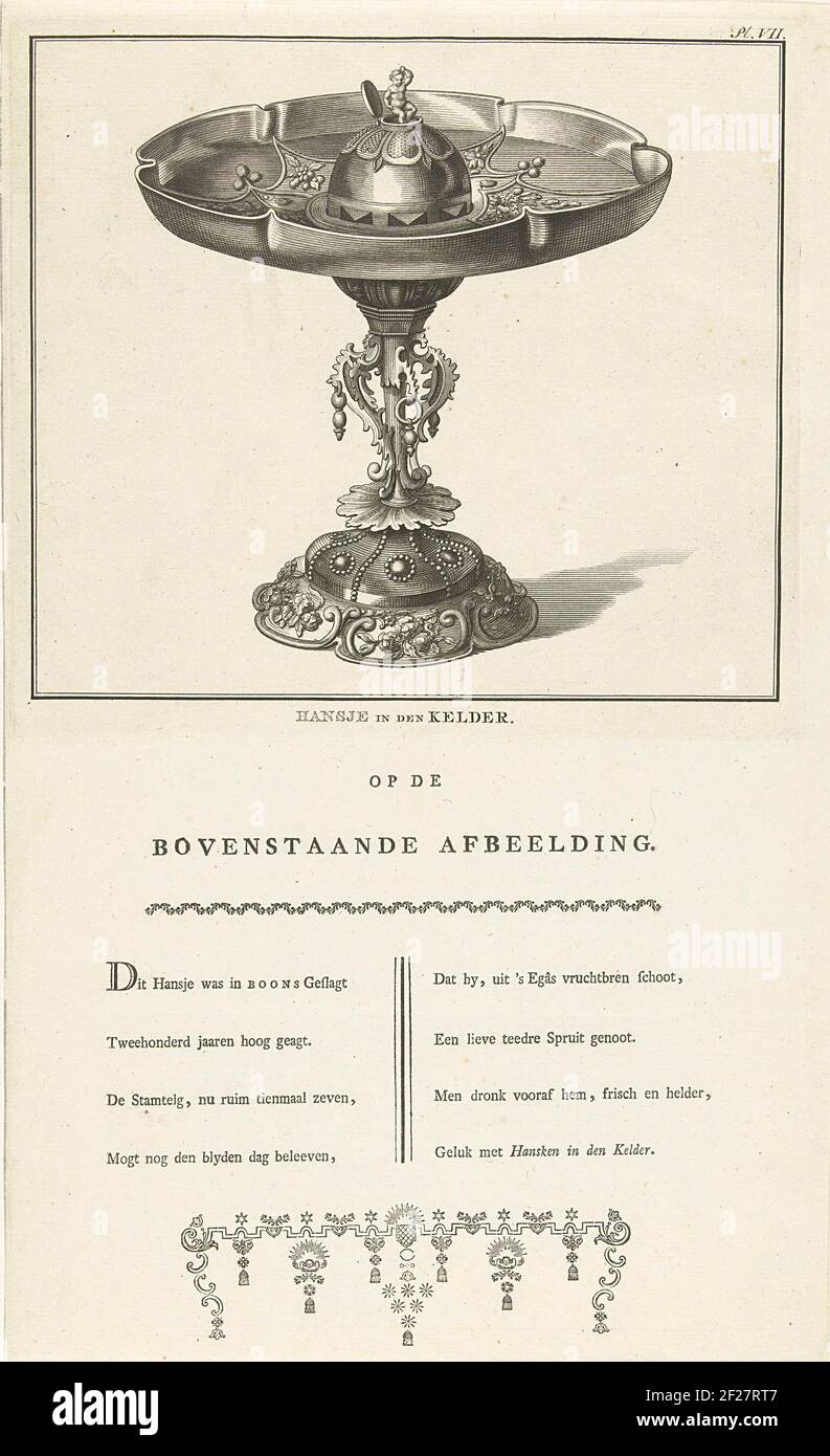 Hansje-dans-de-cave, ca. 1770; Hansje à Den Kelder.Hansje-en-sous-sol de la première moitié du XVIIe siècle. Plat à boire d'argent décoré de fruits grossiers et avec une demi-sphère avec couvercle pliant au milieu sous lequel une figure d'enfant plaquée or est cachée. Sur la feuille sous l'assiette un verset de huit lignes sur M. Cornelis Boon à Warmond dont la famille est basée sur cette échelle de consommation en 1770 depuis 200 ans et qui est devenue encore plus spacieuse après son soixante-dixième père. En haut à droite de la plaque étiquetée : PL. VII Banque D'Images