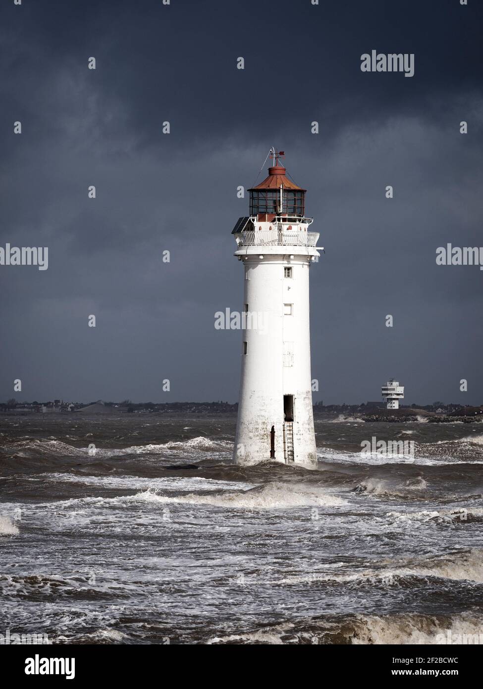 Nouveau phare de Brighton dans une tempête Banque D'Images