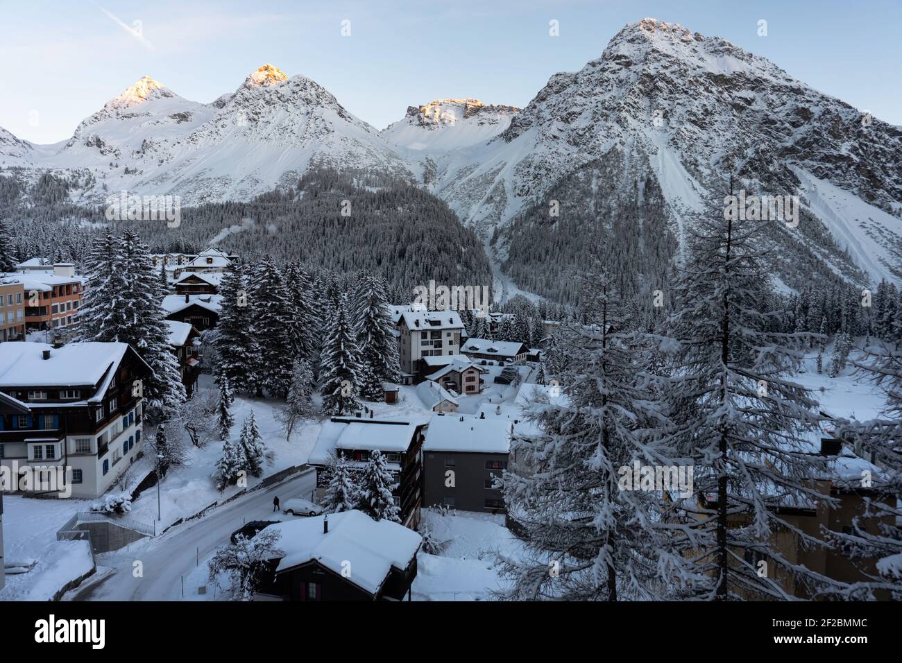 Hiver à Arosa Graubünden au Schanfigg - neige profonde Avec un temps merveilleux - Suisse Banque D'Images