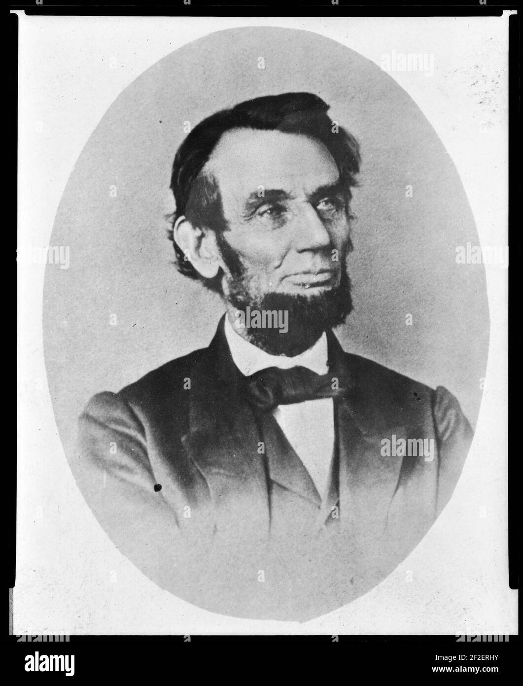 Le président Abraham Lincoln, portrait ovale, faisant face à droite Banque D'Images