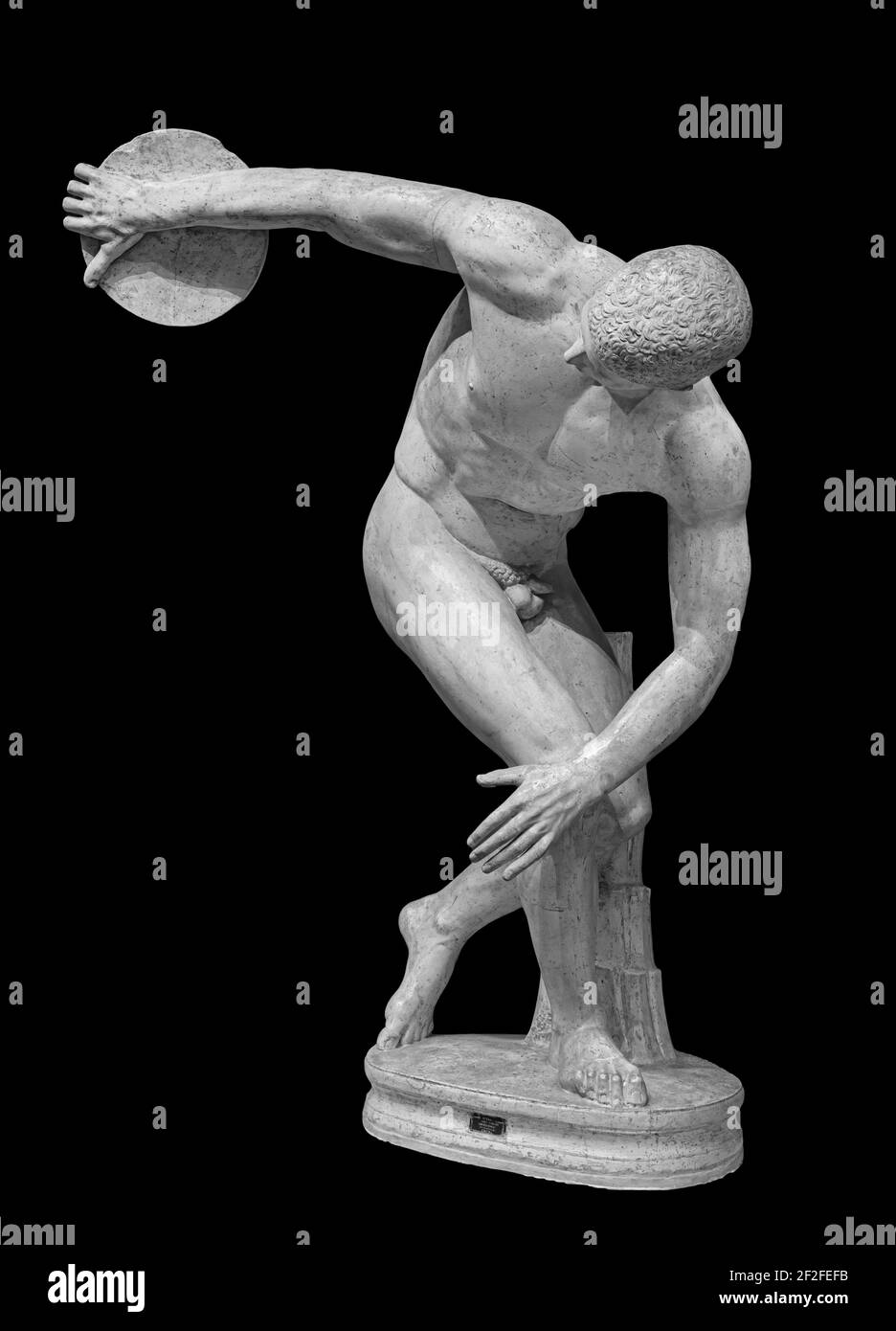 Discus thrameur discobolus une partie des Jeux Olympiques anciens. Une copie romaine de l'original grec de bronze perdu. Isolé sur le noir Banque D'Images