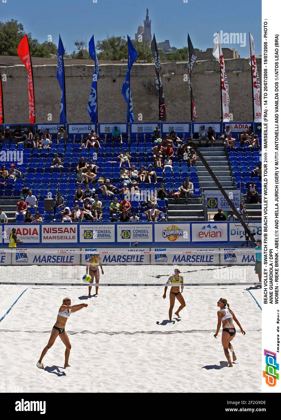 BEACH VOLLEY - SWATCH FIVB BEACH VOLLEY WORLD TOUR 2008 - MARSEILLE (FRA) - 14 AU 20/07/2008 - 19/07/2008 - PHOTO : ANNE GUARDIOLA / DPPI FEMMES - RIEKE BRINK - ABELER ET HELLA JURICH (GER) V MARIA ANTONELLI ET VANILDA DOS SANTOS LEAO (BRA) Banque D'Images