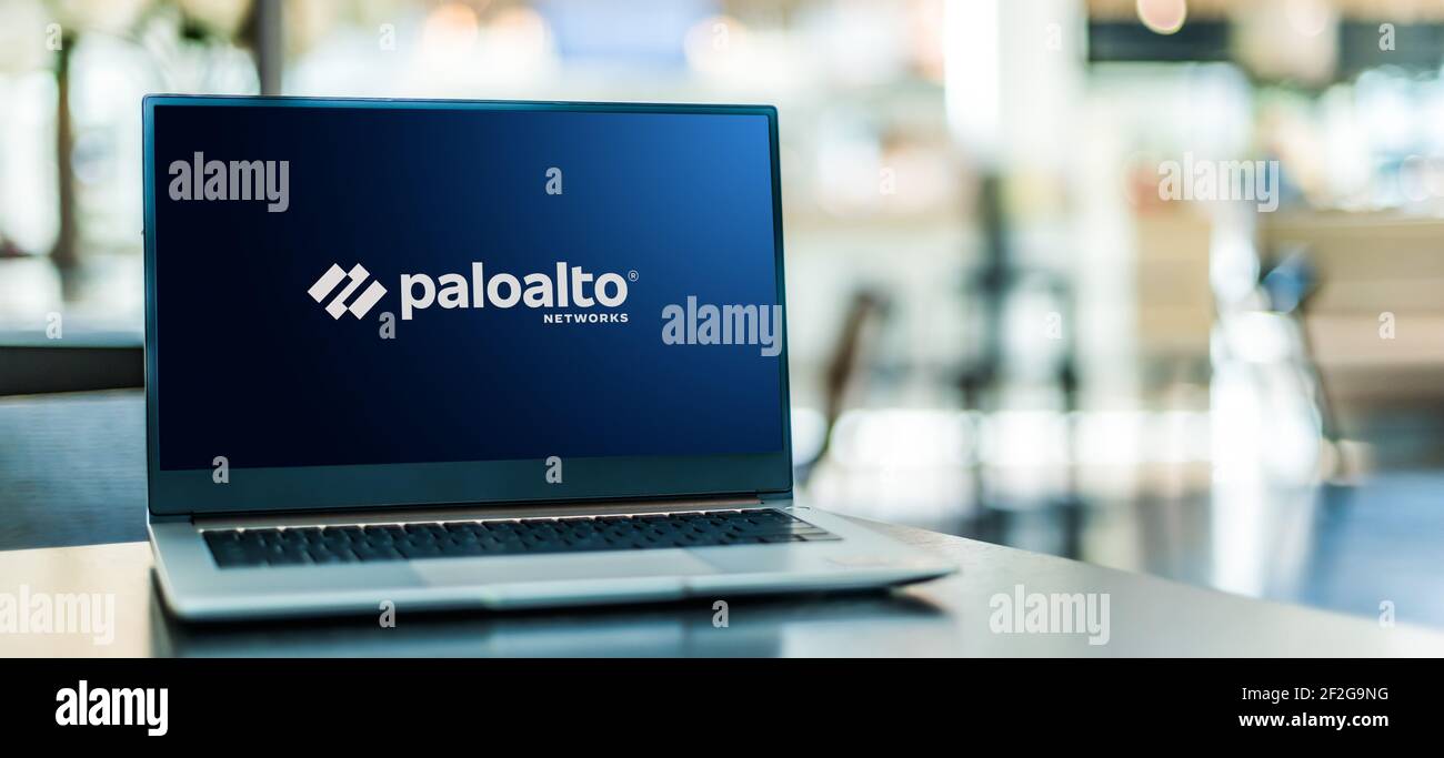 POZNAN, POL - 6 FÉVRIER 2021 : ordinateur portable affichant le logo de Palo Alto Networks, une société multinationale américaine de cybersécurité dont le siège est à Banque D'Images