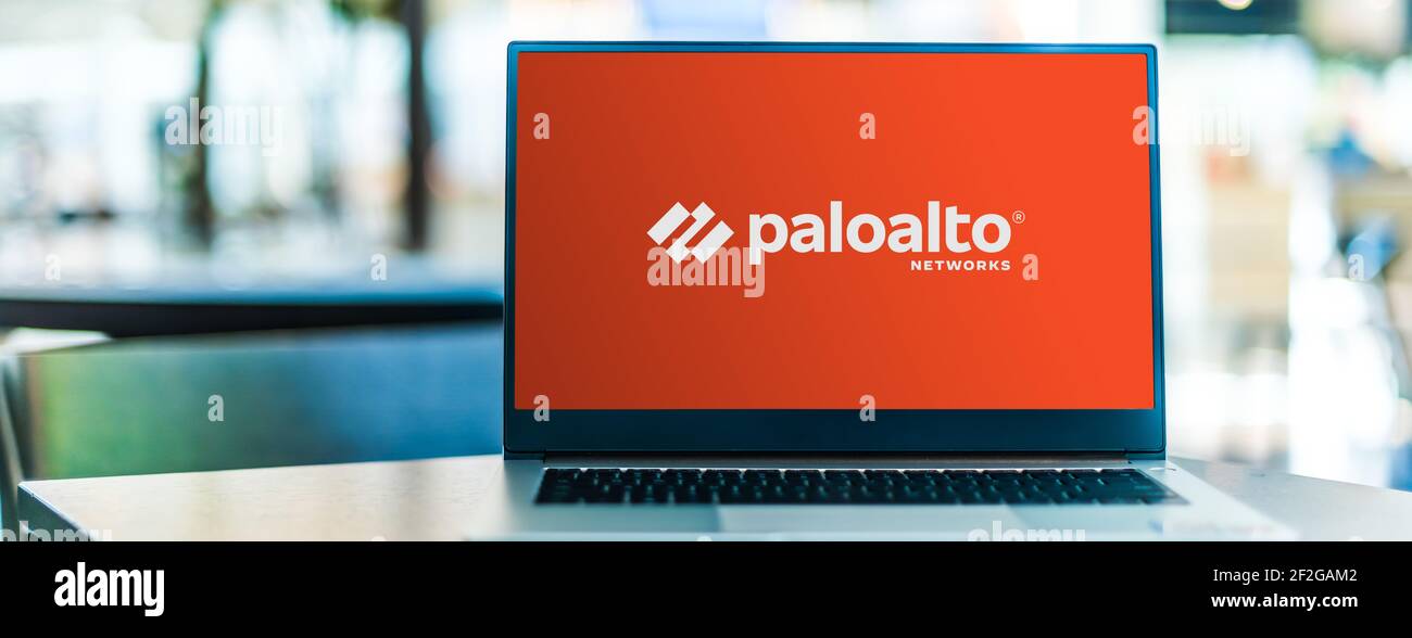 POZNAN, POL - 6 FÉVRIER 2021 : ordinateur portable affichant le logo de Palo Alto Networks, une société multinationale américaine de cybersécurité dont le siège est à Banque D'Images
