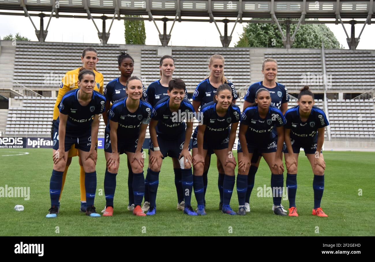 L'équipe du Paris FC lors du championnat de France des femmes D1 match de football entre le Paris FC et Montpellier HSC le 24 avril 2019 au stade de Charlety à Paris, France - photo Melanie Laurent / A2M Sport Consulting / DPPI Banque D'Images