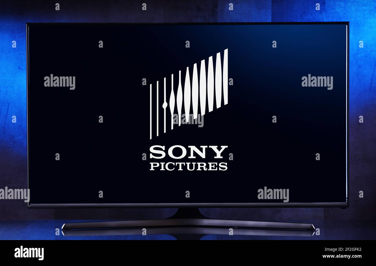 POZNAN, POL - 6 FÉVRIER 2021 : téléviseur à écran plat affichant le logo de Sony Pictures, une société américaine de divertissement qui produit, acquiert et distri Banque D'Images