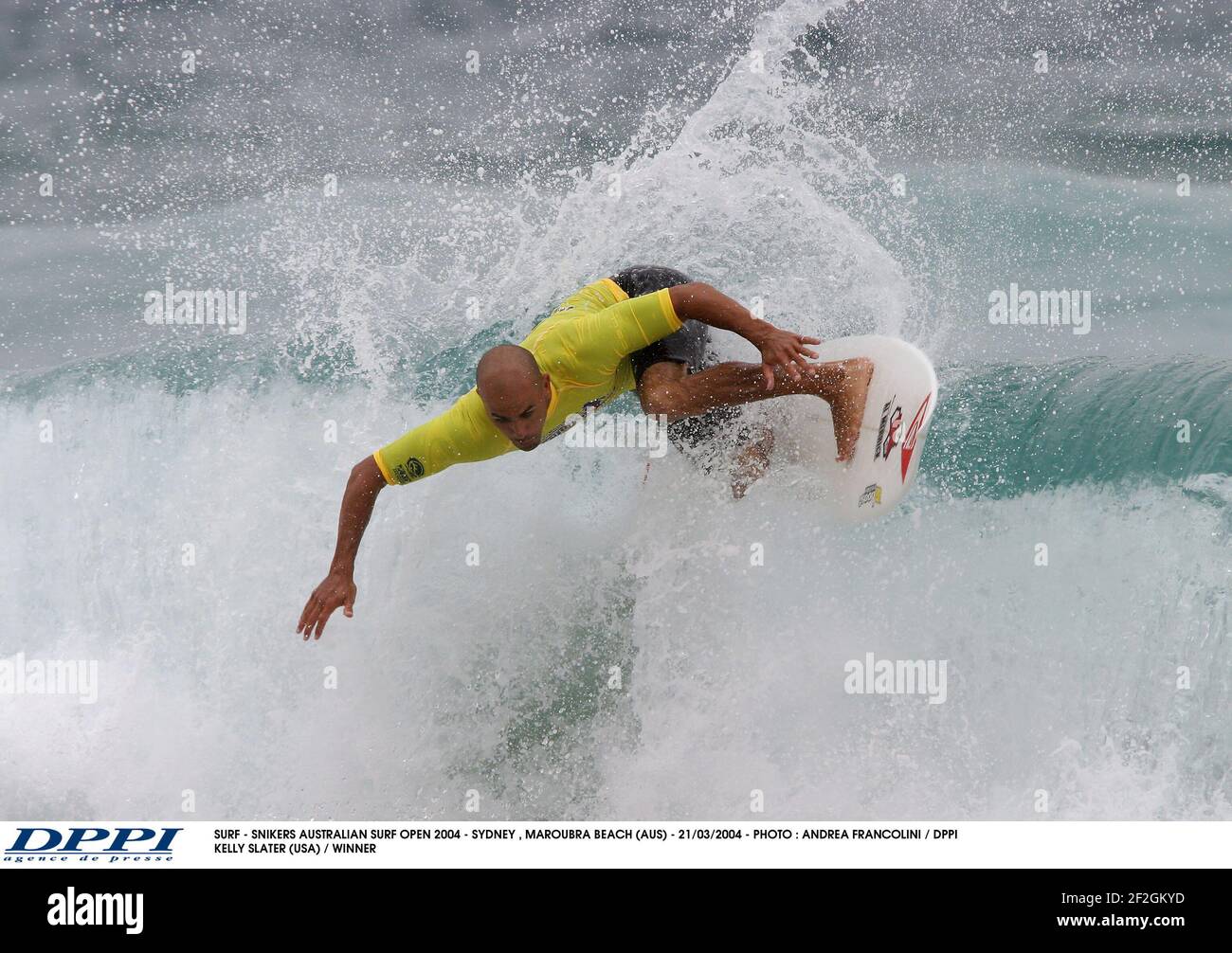 SURF - SNIKERS SURF AUSTRALIEN OUVERT 2004 - SYDNEY , PLAGE DE MAROUBRA (AUS) - 21/03/2004 - PHOTO : ANDREA FRANCOLINI / DPPI KELLY SLATER (USA) / GAGNANT Banque D'Images