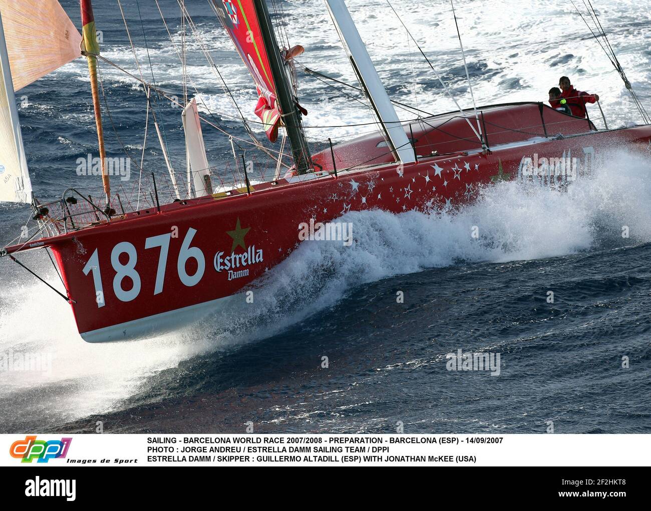 VOILE - BARCELONA WORLD RACE 2007/2008 - PREPARATION - BARCELONE (ESP) - 14/09/2007 PHOTO : JORGE ANDREU / ESTRELLA DAMM ÉQUIPE DE VOILE / DPPI ESTRELLA DAMM / SKIPPER : GUILLERMO ALTADILL (ESP) AVEC JONATHAN MCKEE (ETATS-UNIS) Banque D'Images