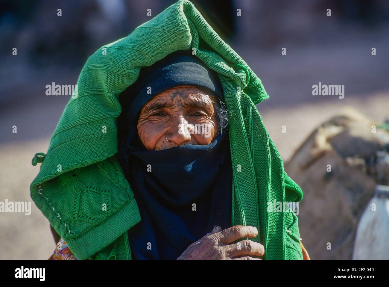 Portrait de la vieille femme bédouine Petra Jordan. Banque D'Images