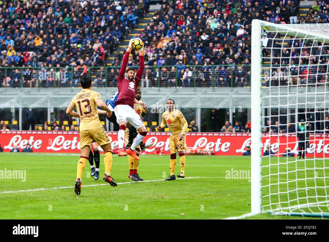 Salvatore Sirigu de Turin pendant le championnat italien Serie UN match de football entre le FC Internazionale et le FC de Turin le 5 novembre 2017 à Giuseppe Meazza à Milan, Italie - photo Morgese - Rossini / DPPI Banque D'Images