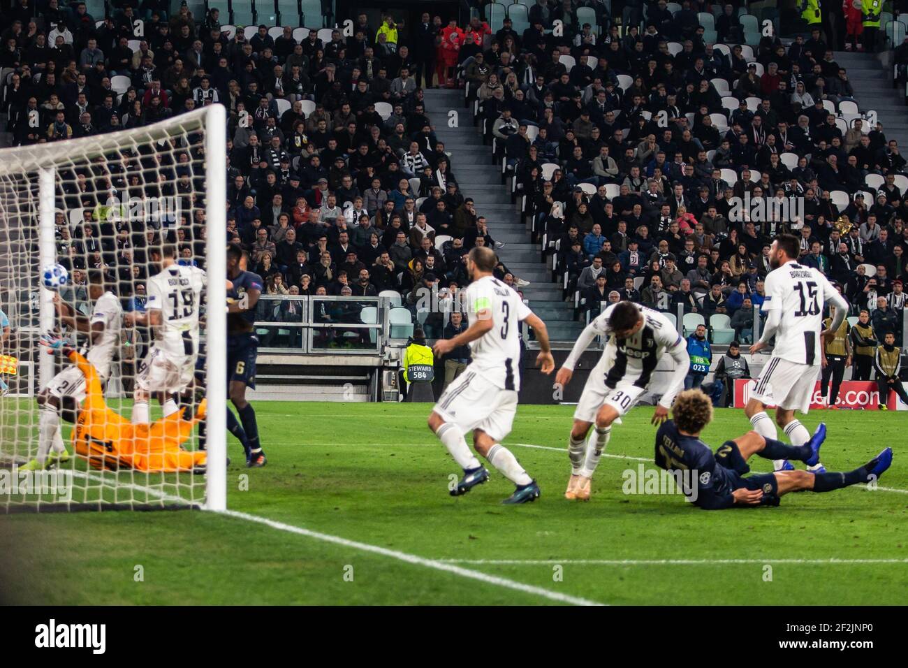 But propre Leonardo Bonucci de Juventus pendant la Ligue des champions de l'UEFA, le match de football du Groupe H entre Juventus et Manchester United le 7 novembre 2018 au stade Juventus de Turin, Italie - photo Morgese-Rossini / DPPI Banque D'Images