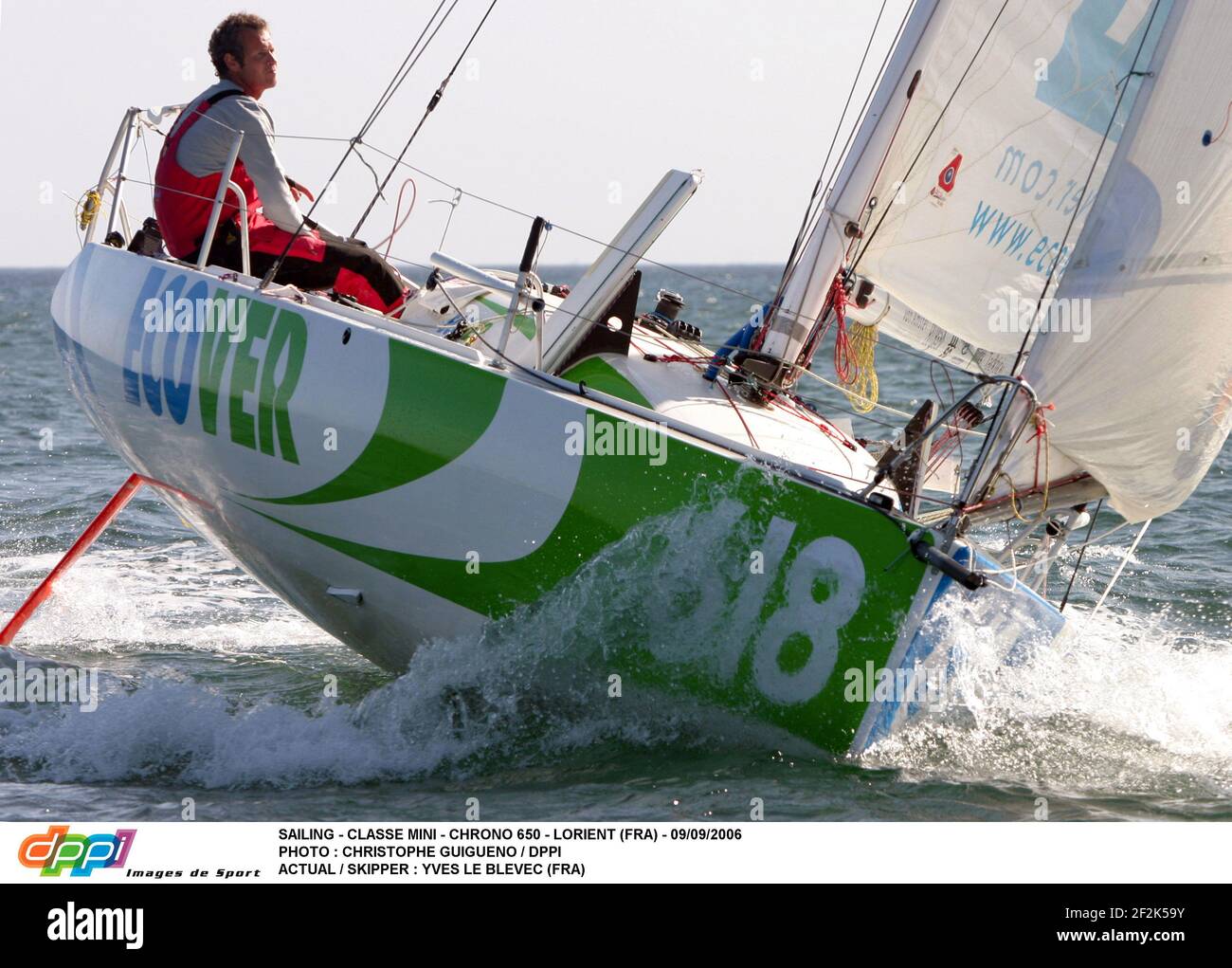 VOILE - CLASSE MINI - CHRONO 650 - LORIENT (FRA) - 09/09/2006 PHOTO :  CHRISTOPHE GUIGUENO / DPPI REALLE / SKIPPER : YVES LE BLEVEC (FRA Photo  Stock - Alamy