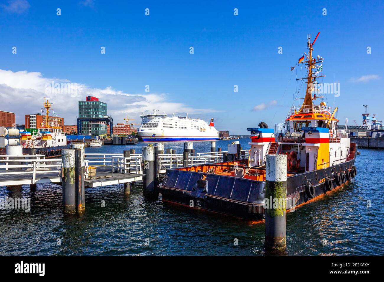 Faites des achats dans l'écluse de Kiel Holtenau, canal de la mer Baltique de la mer du Nord, Kiel, Schleswig-Holstein, Allemagne Banque D'Images