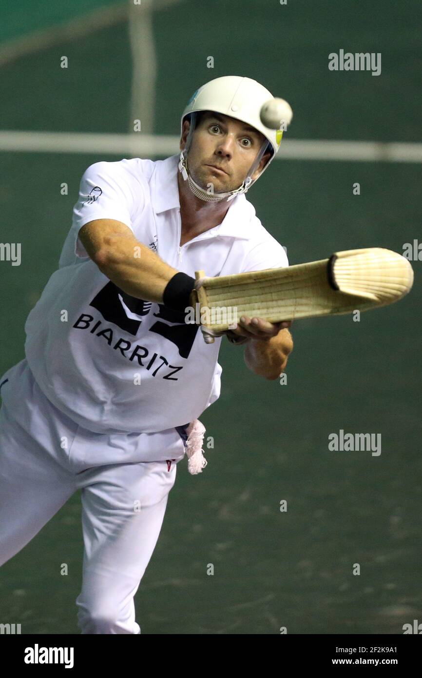 Cesta punta - Jai Alai - Championnat du monde 2013 - Biarritz - France - 1/2 final - 26/08/2013 - photo Manuel Blondeau / AOP-PRESS / DPPI - Christophe Olha (blanc) Banque D'Images
