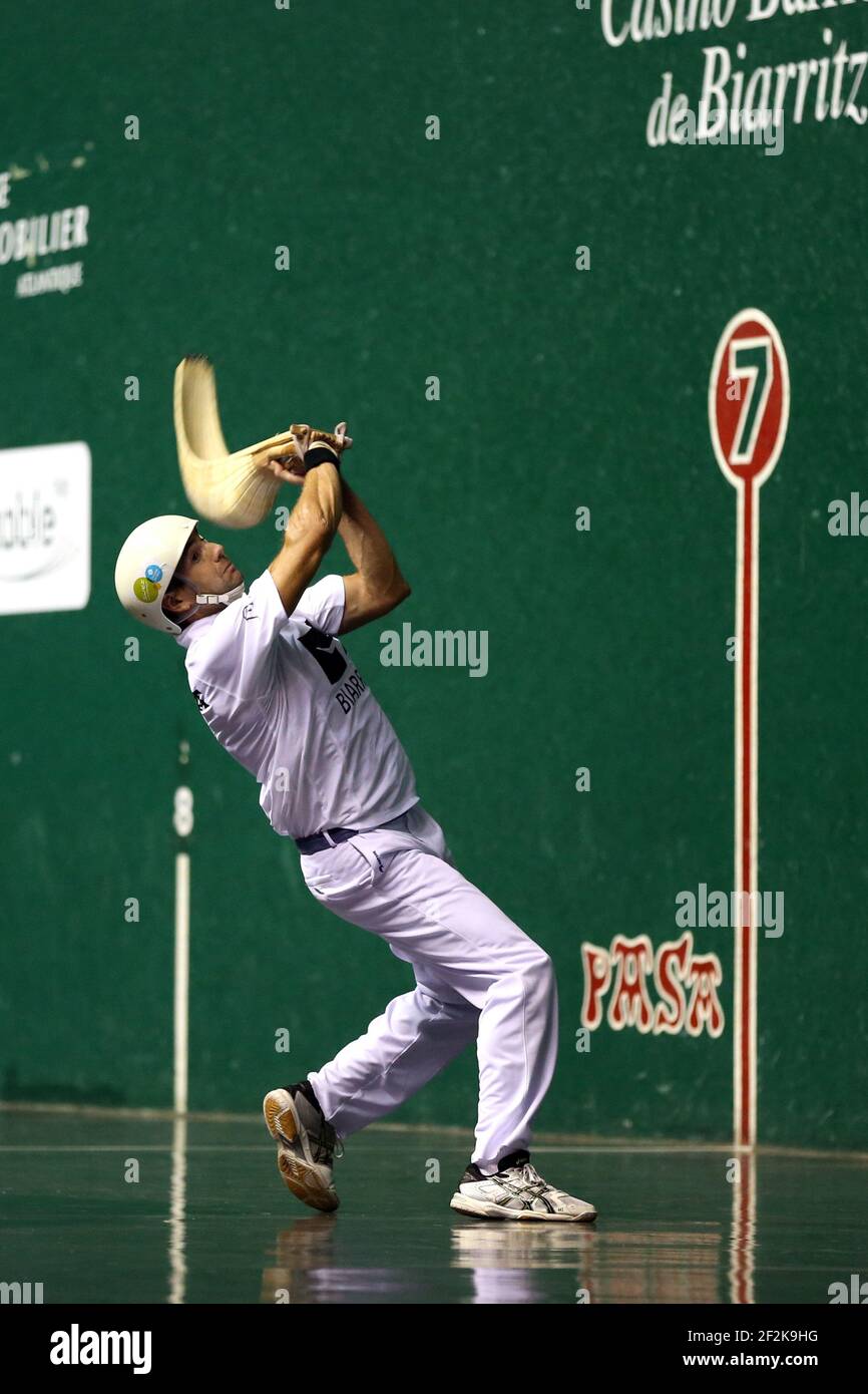 Cesta punta - Jai Alai - Championnat du monde 2013 - Biarritz - France - 1/2 final - 26/08/2013 - photo Manuel Blondeau / AOP-PRESS / DPPI - Christophe Olha (blanc) Banque D'Images