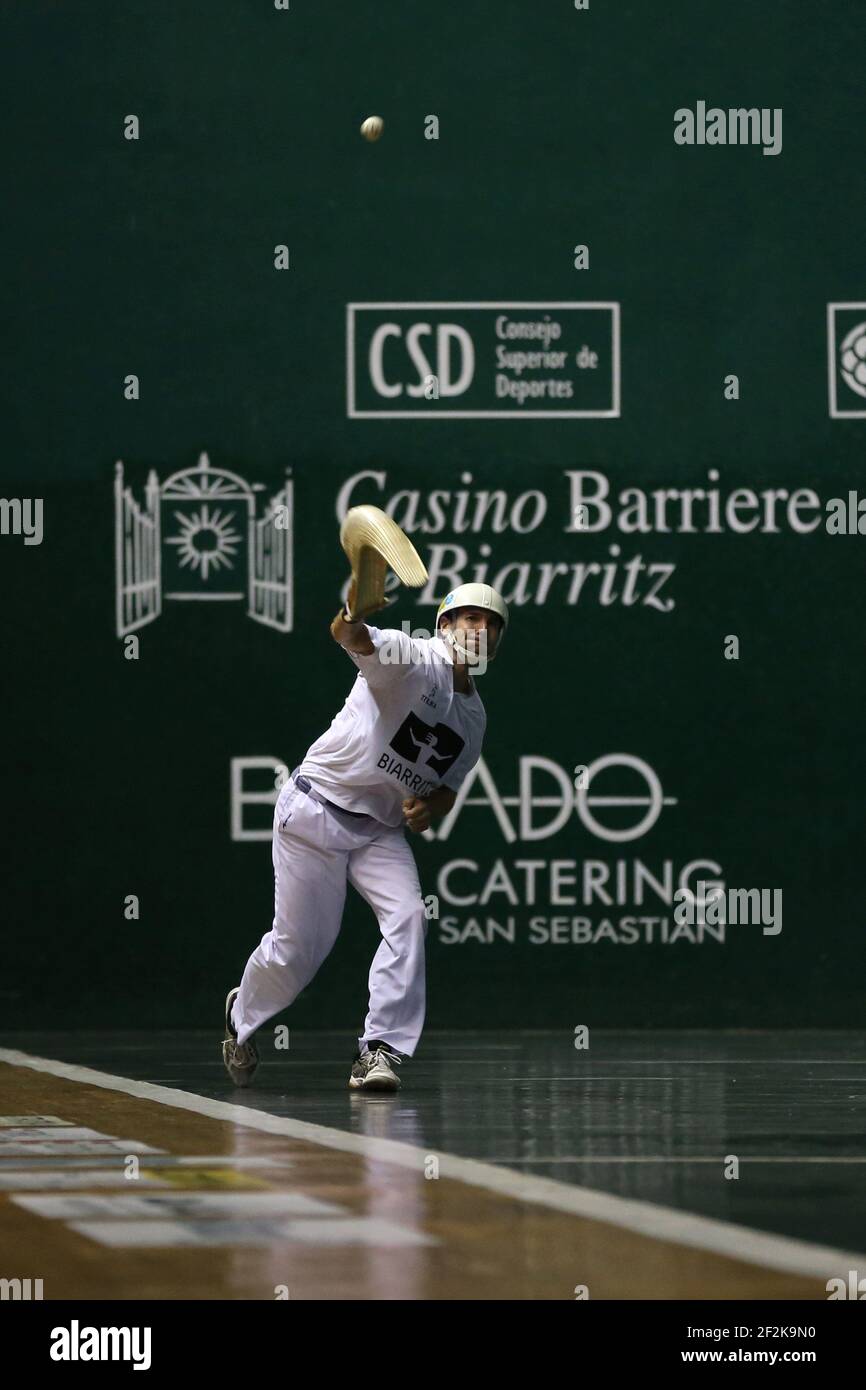 Cesta punta - Jai Alai - Championnat du monde 2013 - Biarritz - France - 1/2 final - 26/08/2013 - photo Manuel Blondeau / AOP-PRESS / DPPI - Christophe Olha (blanc) Banque D'Images