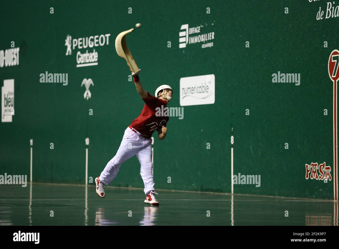 Cesta punta - Jai Alai - Championnat du monde 2013 - Biarritz - France - 1/2 final - 26/08/2013 - photo Manuel Blondau / AOP-PRESS / DPPI - Diego Beaskoetxea (rouge) Banque D'Images