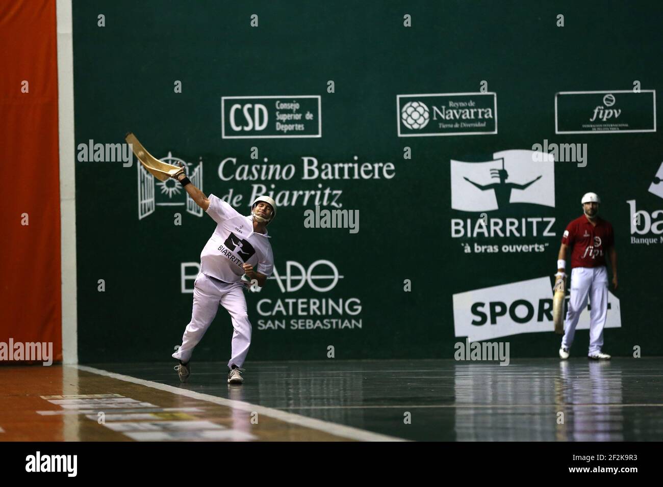 Cesta punta - Jai Alai - Championnat du monde 2013 - Biarritz - France - 1/2 final - 26/08/2013 - photo Manuel Blondeau / AOP-PRESS / DPPI - Christophe Olha (blanc) Banque D'Images
