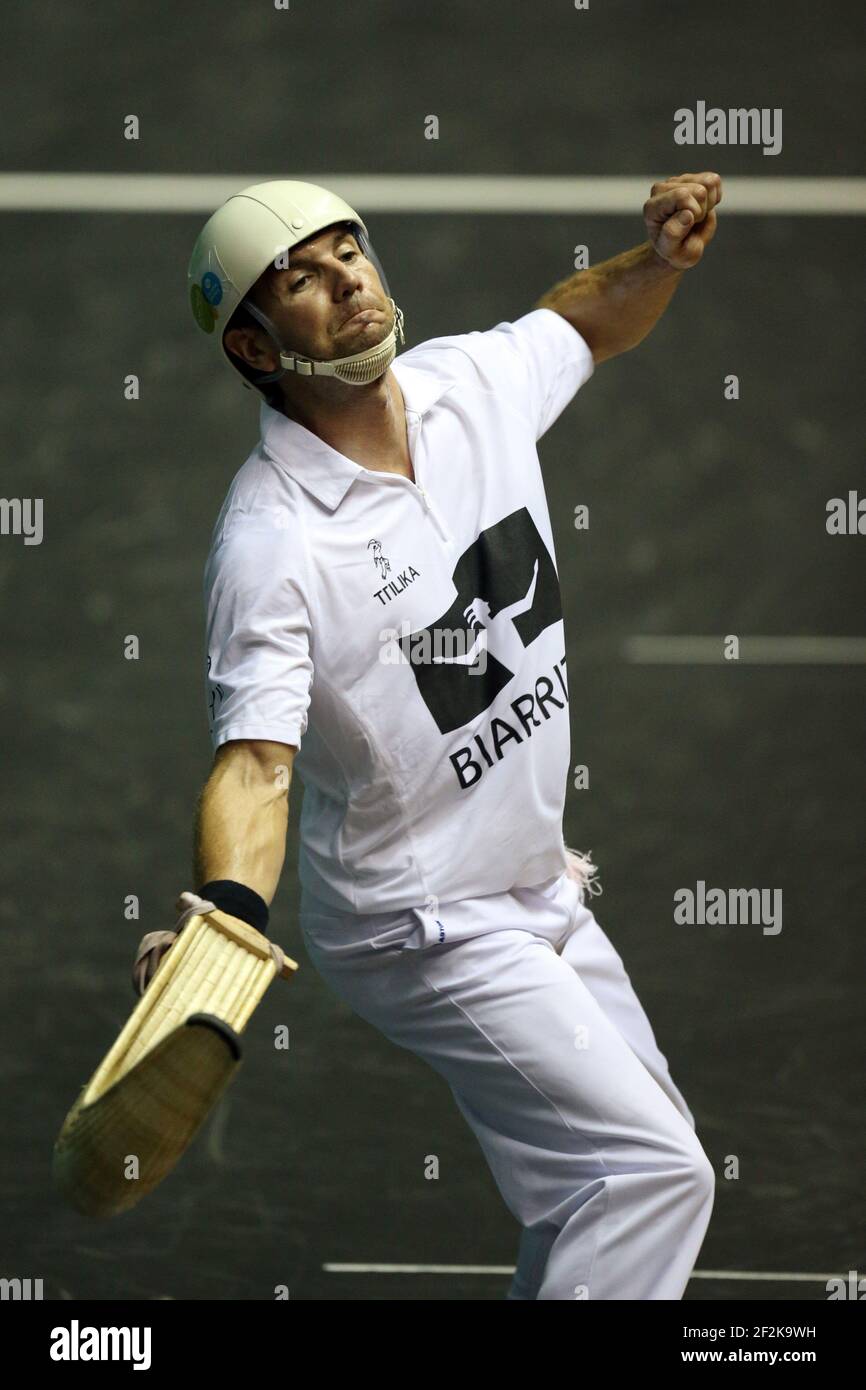 Cesta punta - Jai Alai - Championnat du monde 2013 - Biarritz - France - 1/2 final - 26/08/2013 - photo Manuel Blondeau / AOP-PRESS / DPPI - Christophe Olha (blanc) Banque D'Images