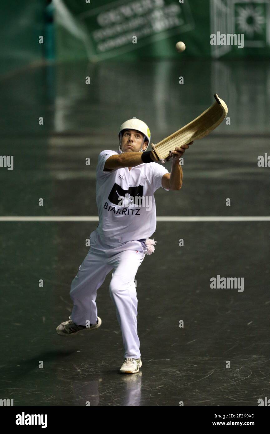 Cesta punta - Jai Alai - Championnat du monde 2013 - Biarritz - France - 1/2 final - 26/08/2013 - photo Manuel Blondeau / AOP-PRESS / DPPI - Christophe Olha (blanc) Banque D'Images