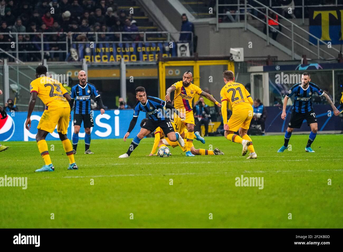 Lautaro Martinez du FC Internazionale Milano lors de la Ligue des champions de l'UEFA, match de football du Groupe F entre le FC Internazionale et le FC Barcelone le 10 décembre 2019 au stade Giuseppe Meazza à Milan, Italie - photo Morgese - Rossini / DPPI Banque D'Images