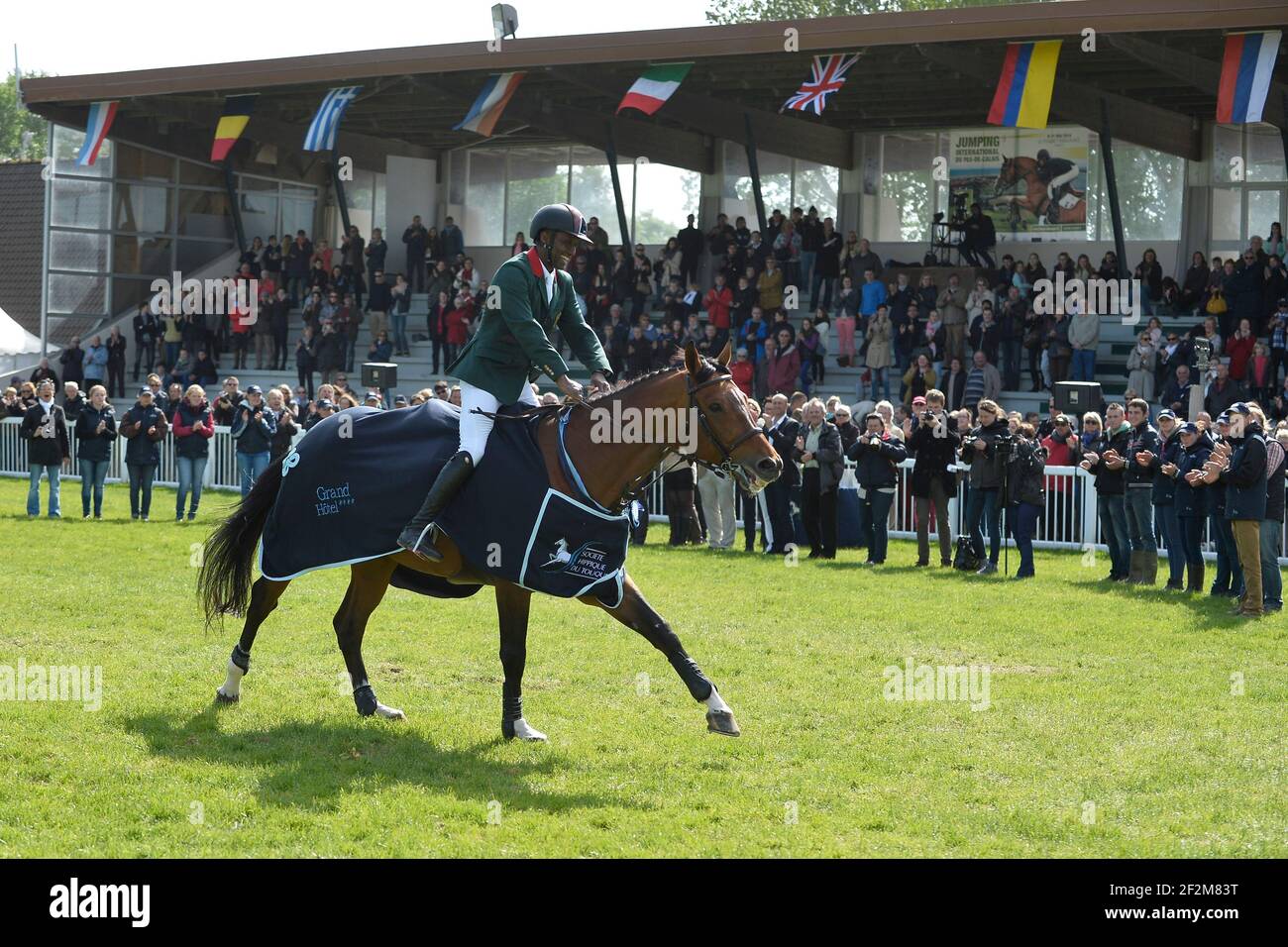 Abdelkebir OUADDAR à bord de RAPIDEMENT DE KREISKER - CSI3 pendant le GRAND PRIX 3 de 'GRAND HOTEL dans le dernier jour du Jumping CSI 1 et 3, du 8 au 11 mai 2014, au Touquet, France. Photo Christophe Bricot / DPPI Banque D'Images