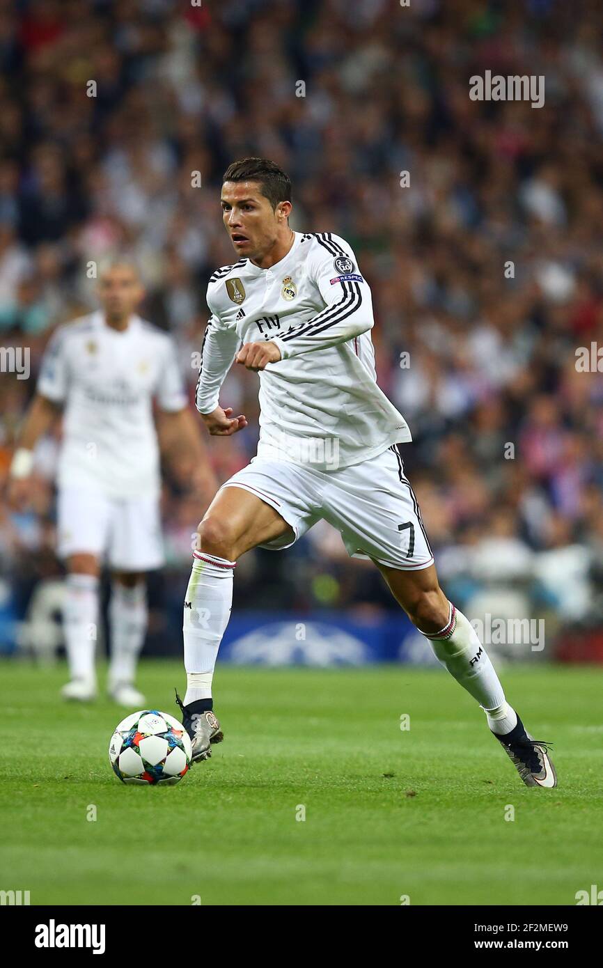 Cristiano Ronaldo du Real Madrid lors du quart de finale du match de football de la Ligue des champions de l'UEFA, 2 jambes, entre le Real Madrid et l'Atletico Madrid, le 22 avril 2015, au stade Santiago Bernabeu de Madrid, en Espagne. Photo Manuel Blondau / AOP Press / DPPI Banque D'Images