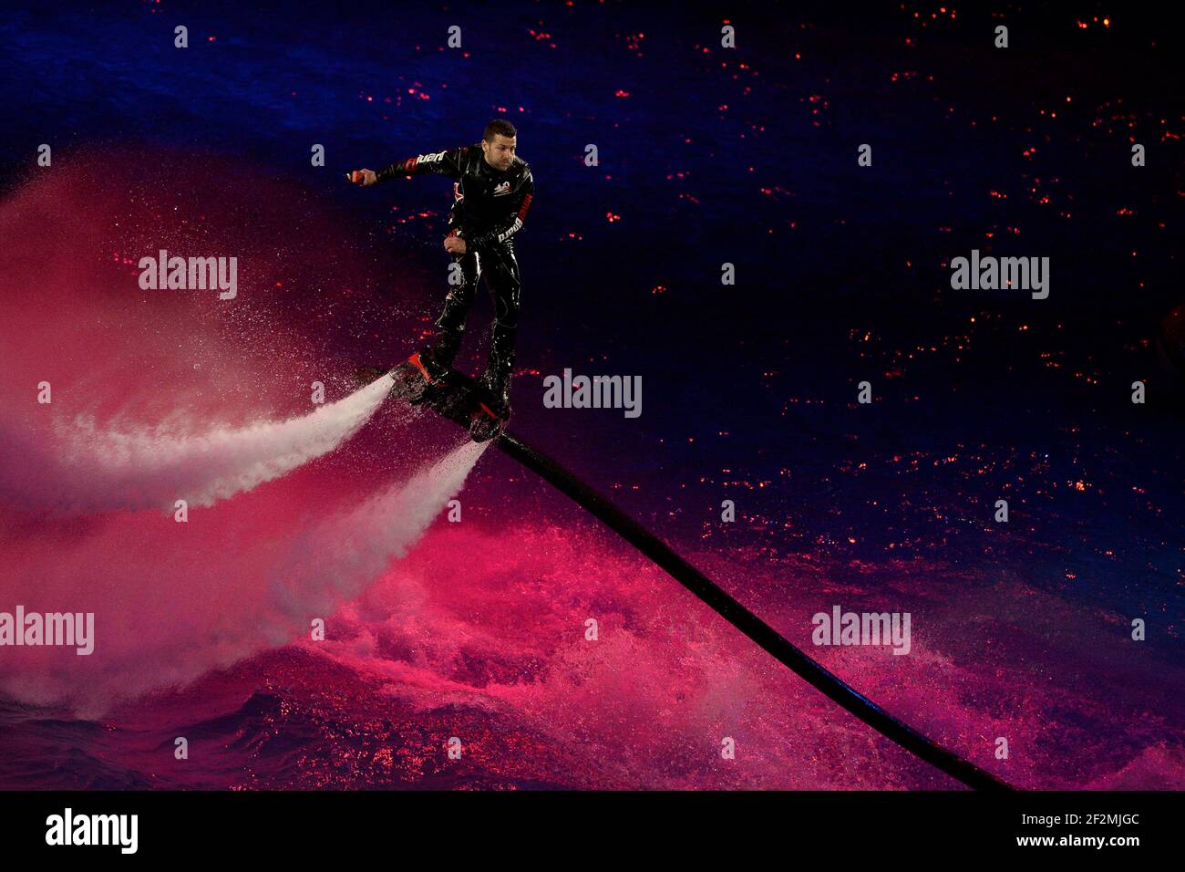 Hydro jet pendant les All Star Wind Games 2016, Indoor de France, windsurf et paddle, dans AccorHotels Arena, le 2 avril, 2016, à Paris, France - photo Christophe Bricot / DPPI Banque D'Images