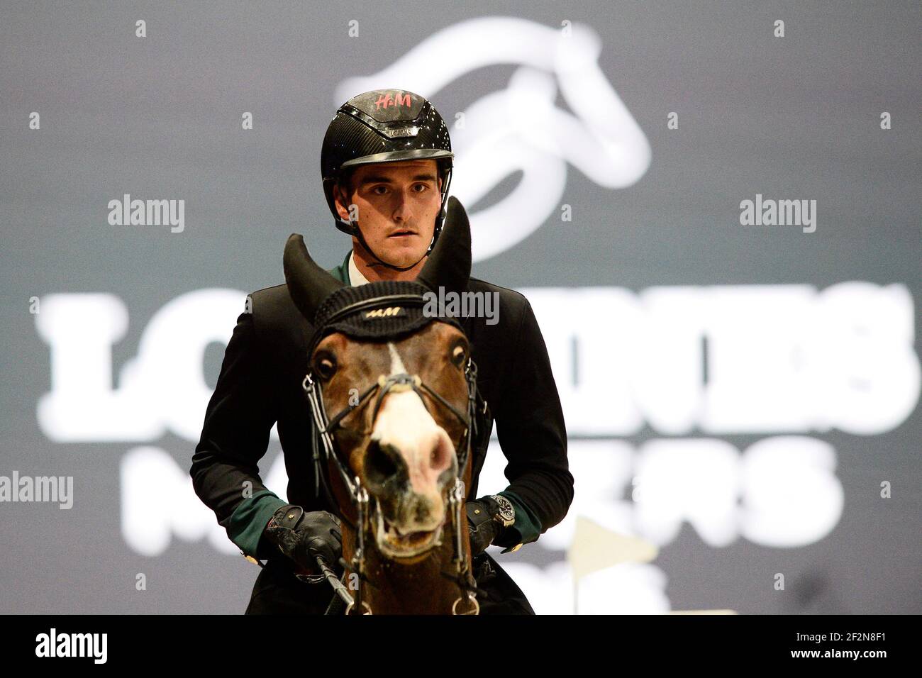 Olivier Philippaerts à cheval Hurricane pendant les Longines Masters de Paris le 8 décembre 2019, à Villepinte, France - photo Christophe Bricot / DPPI Banque D'Images