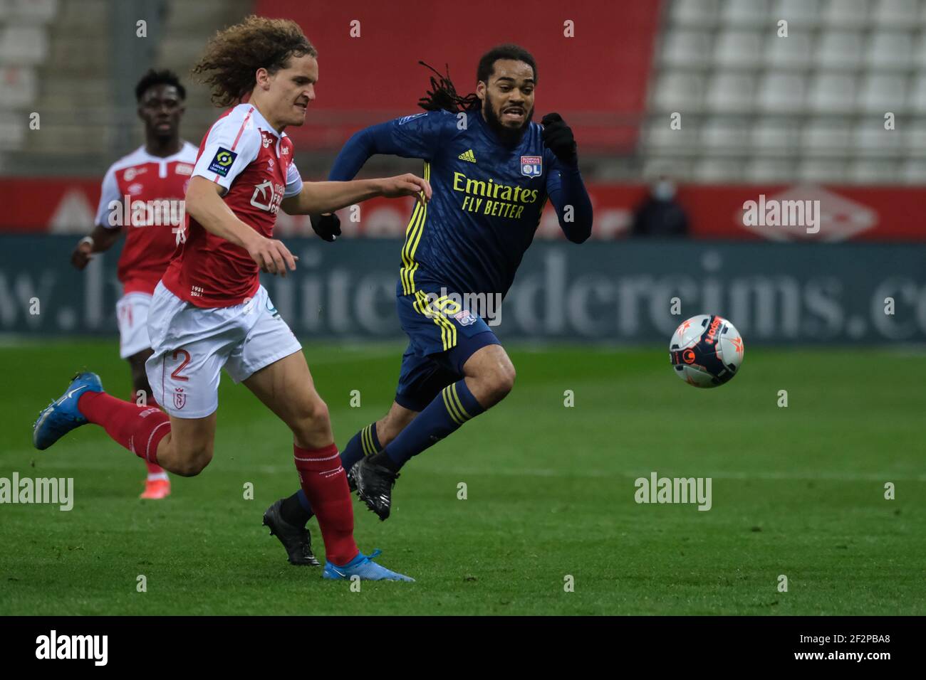 Reims, Marne, France. 12 mars 2021. Le défenseur de Reims WOUT FAES en action pendant le championnat français de football Ligue 1 Uber mange le Stade de Reims contre l'Olympique Lyonnais au stade Auguste Delaune - Reims.jeu 1:1 crédit: Pierre Stevenin/ZUMA Wire/Alamy Live News Banque D'Images
