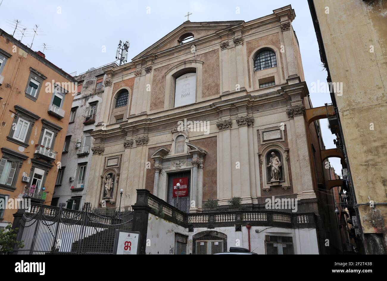 Napoli - Chiesa di Santa Maria Donnaredina Banque D'Images