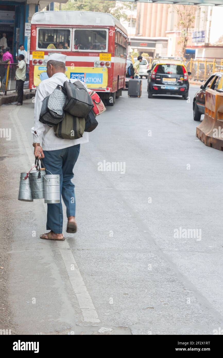 Inde, Mumbai - Mumbai Dabbawalas après la livraison de la nourriture Banque D'Images