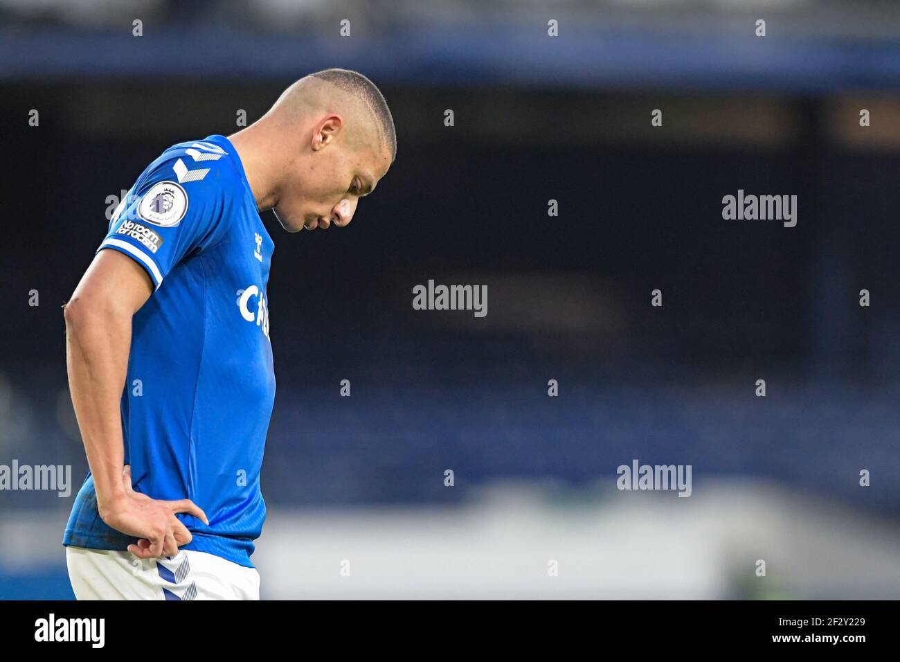 Liverpool, Royaume-Uni. 13 mars 2021. Richarlison #7 d'Everton regarde le sol à Liverpool, Royaume-Uni le 3/13/2021. (Photo de Simon Whitehead/News Images/Sipa USA) crédit: SIPA USA/Alay Live News Banque D'Images