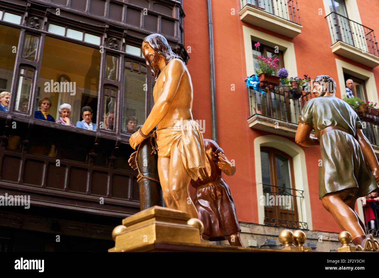 PAMPELUNE, NAVARRE ESPAGNE 19 2019 AVRIL : PROCESSION DE LA SEMAINE SAINTE DANS LES RUES DE PAMPELUNE Banque D'Images