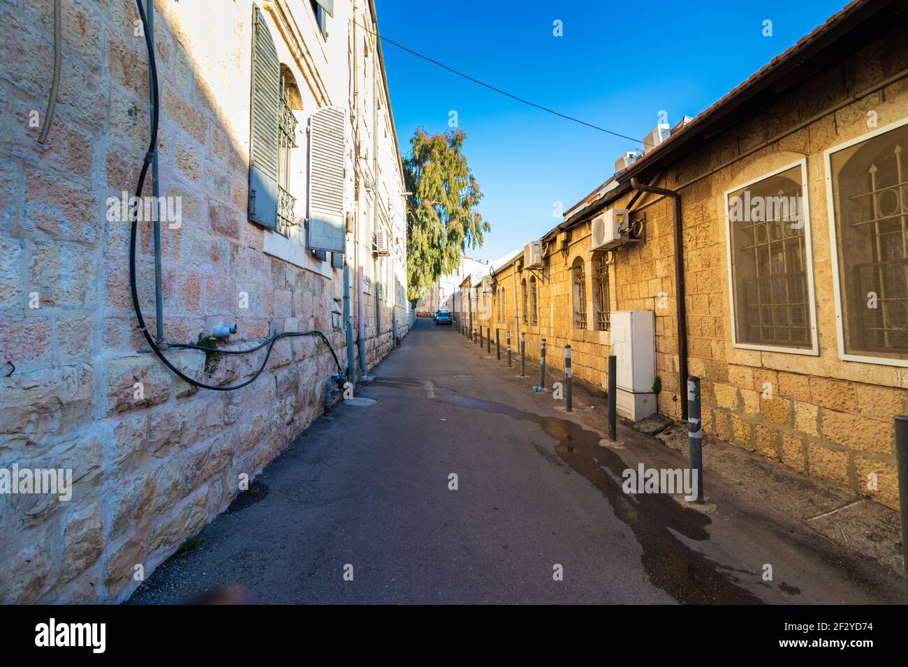 jérusalem-israël. 05-03-2021. Vieilles maisons dans des rues étroites dans le vieux quartier de Nachlaot à Jérusalem Banque D'Images