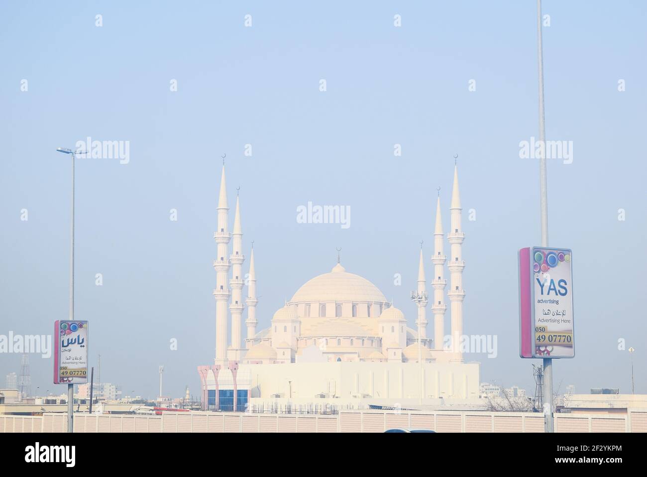 Vue sur la mosquée du Grand Cheikh Zayed Banque D'Images