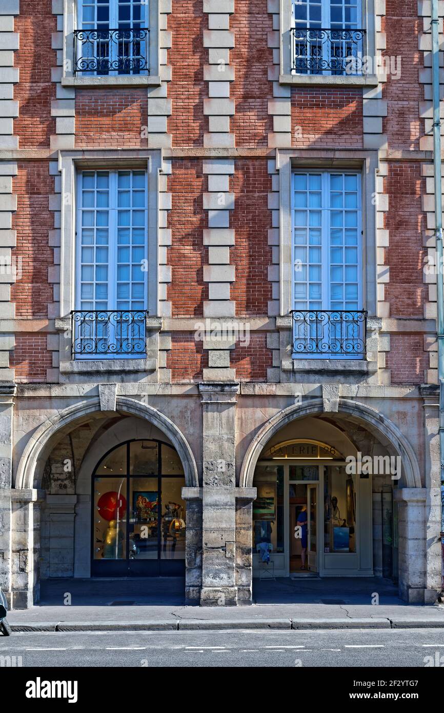 La place des Vosges à Paris Banque D'Images